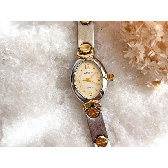 LA Express Dual Toned  Bracelet Ladies Vintage Wristwatch - 18mm - WORKS! - Picture 2 of 11